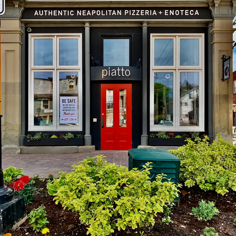 Piatto Pizzeria + Enoteca-Charlottetown，PECharlottetown