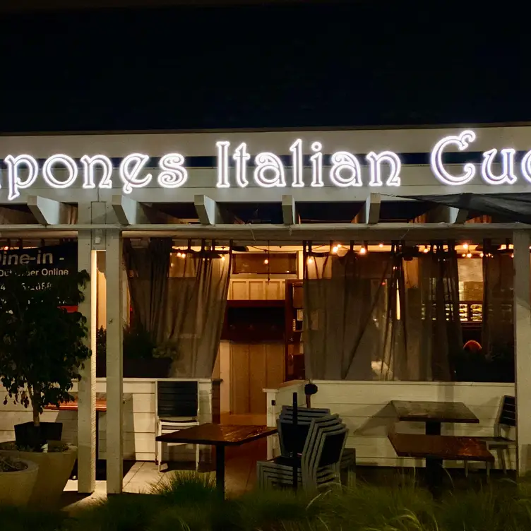 Capone’s Italian Cucina, Huntington Beach, CA