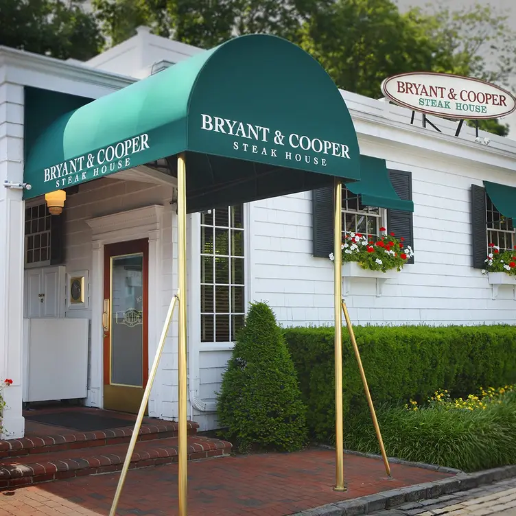Bryant & Cooper Steakhouse, Roslyn, NY