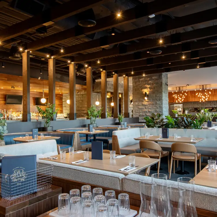 Earls Kitchen + Bar - Burlington Restaurant - Burlington, ON | OpenTable