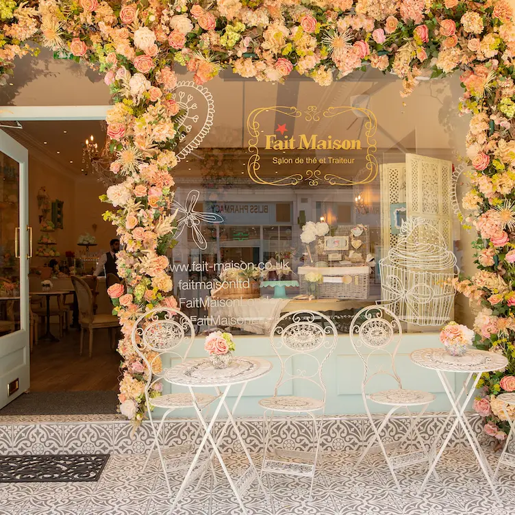 Fait Maison, Salon de Thé: 144 Gloucester Road, London, Kensington