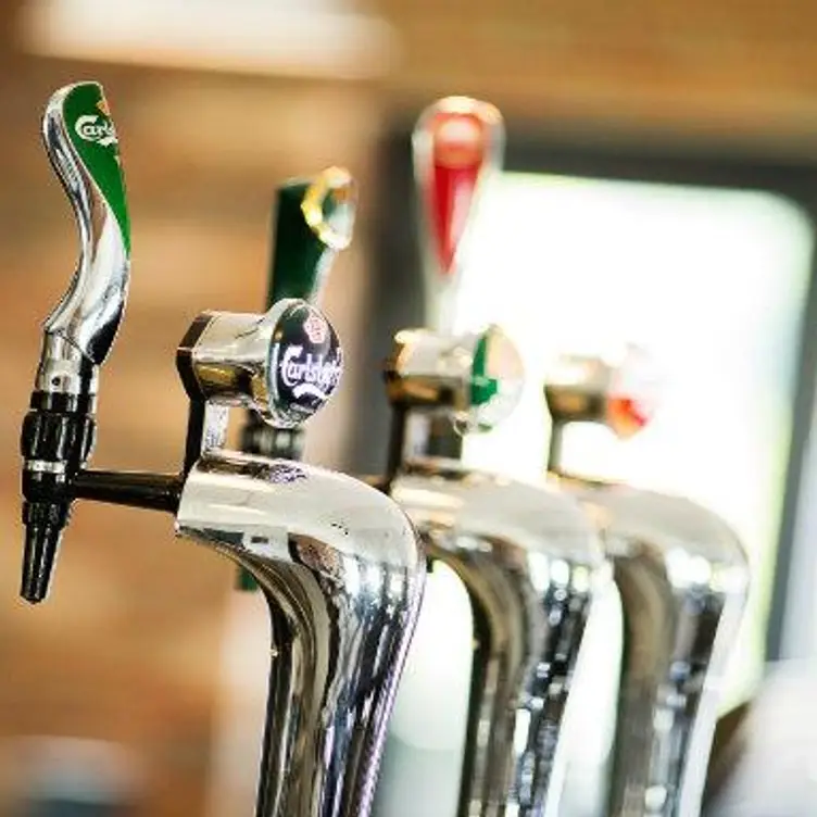 Restaurante Pages Fish And Chips Cwmbran, , WLS OpenTable