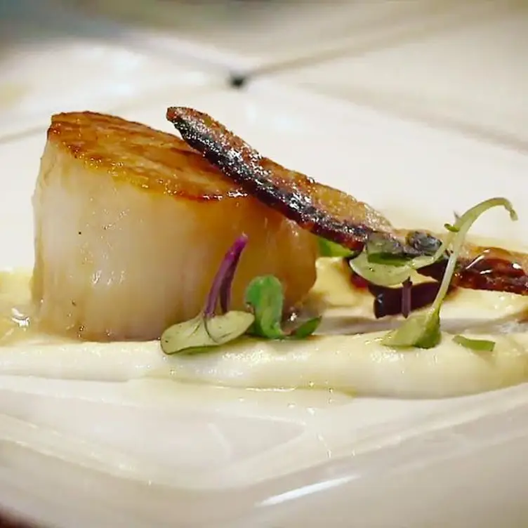 Six Degrees Bistro