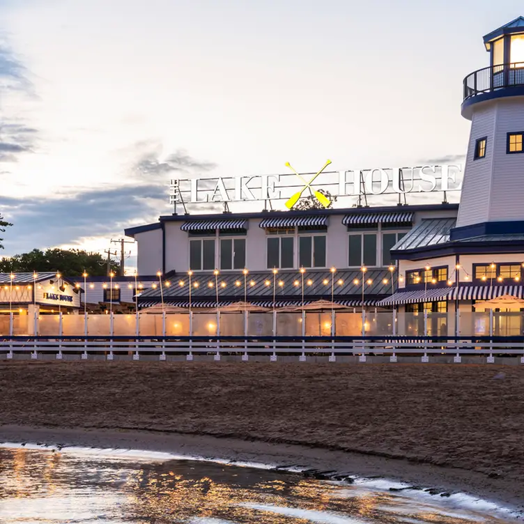 The Lake House at Sylvan Beach，NYSylvan Beach