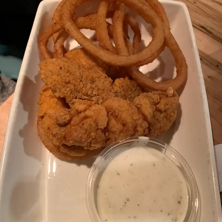 The Canteen Tap House and Tavern Restaurant Breckenridge, CO Book