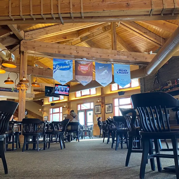 Finish Line Lounge, Kananaskis, AB