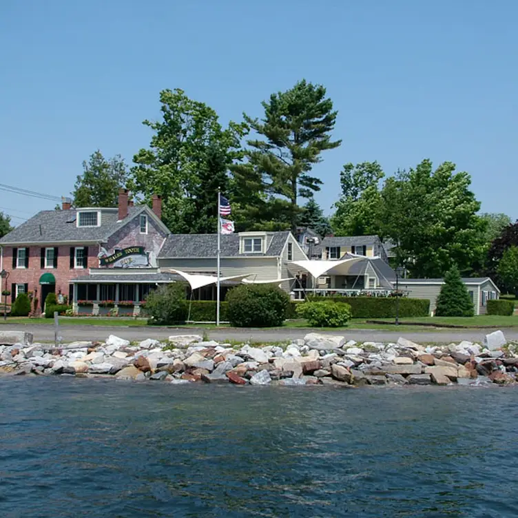 Whale's Tooth Pub, Lincolnville, ME