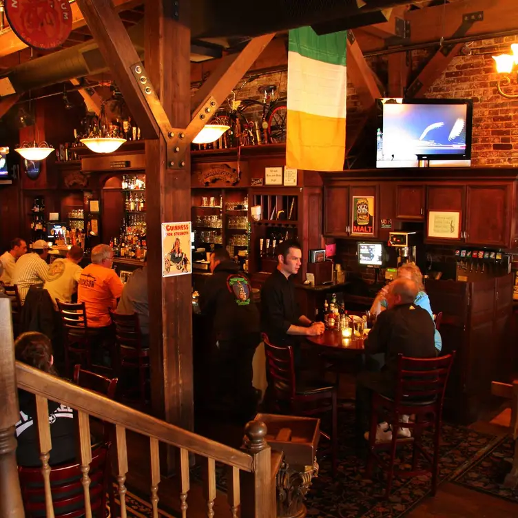 4 Daughters Irish Pub OR Medford