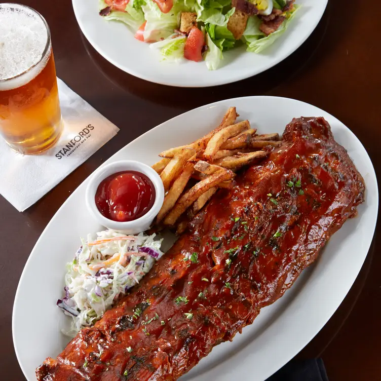 Restaurante Stanford's Kruse Way (Lake Oswego) Lake Oswego, , OR