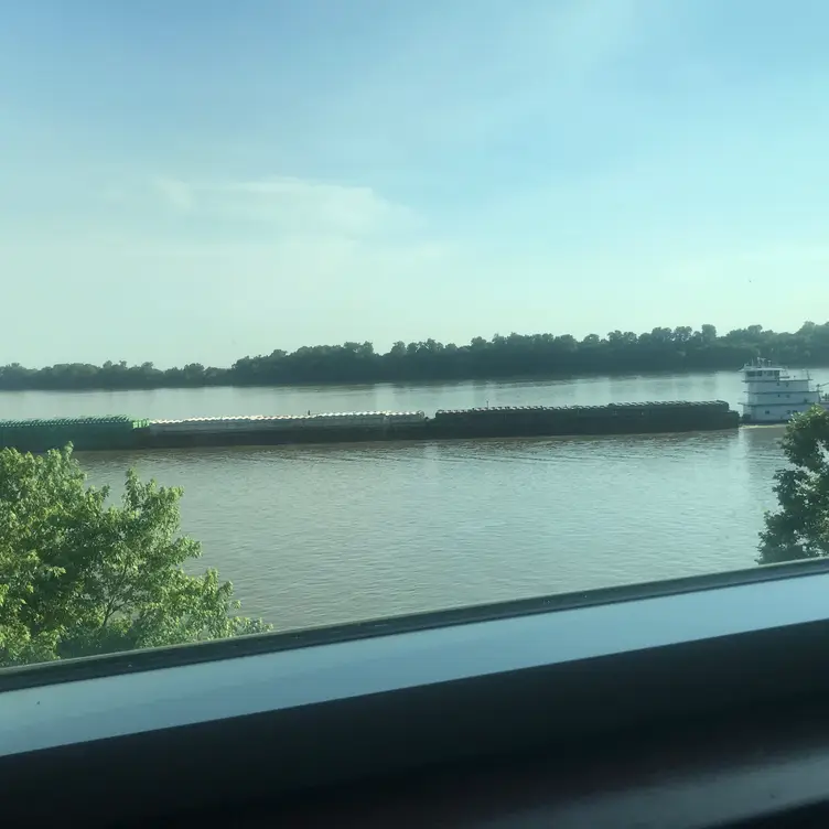 Cavanaughâ€™s On The River, Evansville, IN