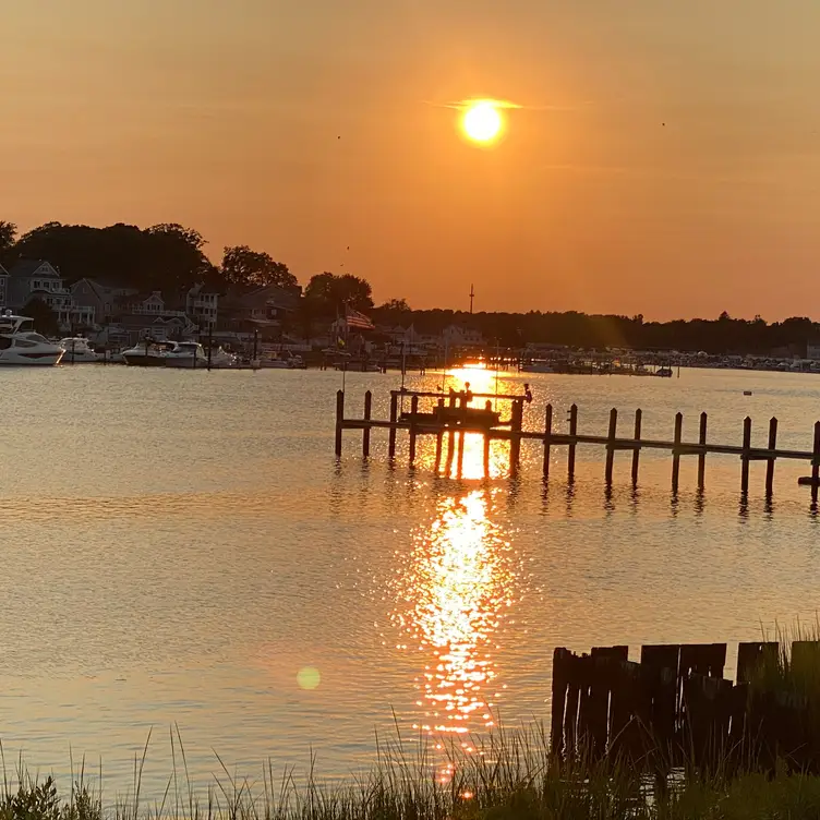 Harpoon Willy's Restaurant - Manasquan, , NJ | OpenTable