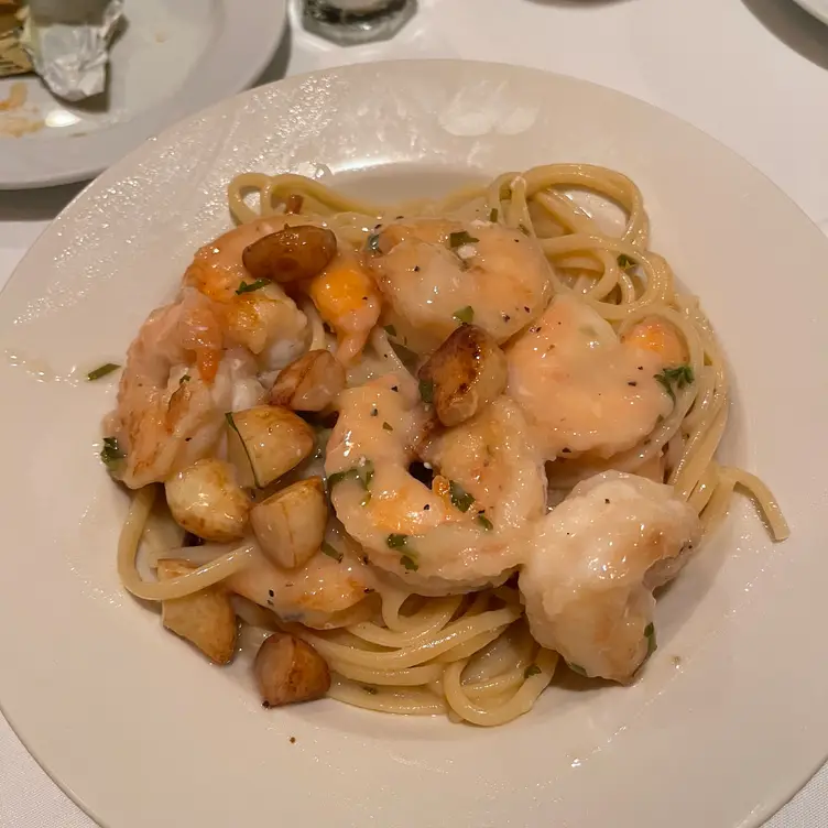 Restaurante Steve's Piccola Bussola of Hauppauge Hauppauge, , NY