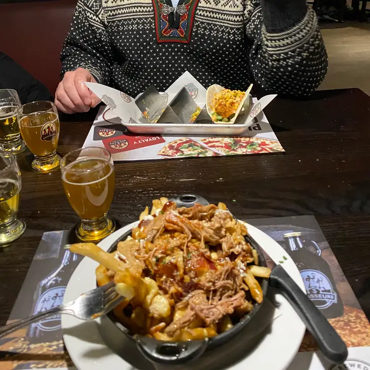 The 3 Brewers- Kanata, Kanata, ON