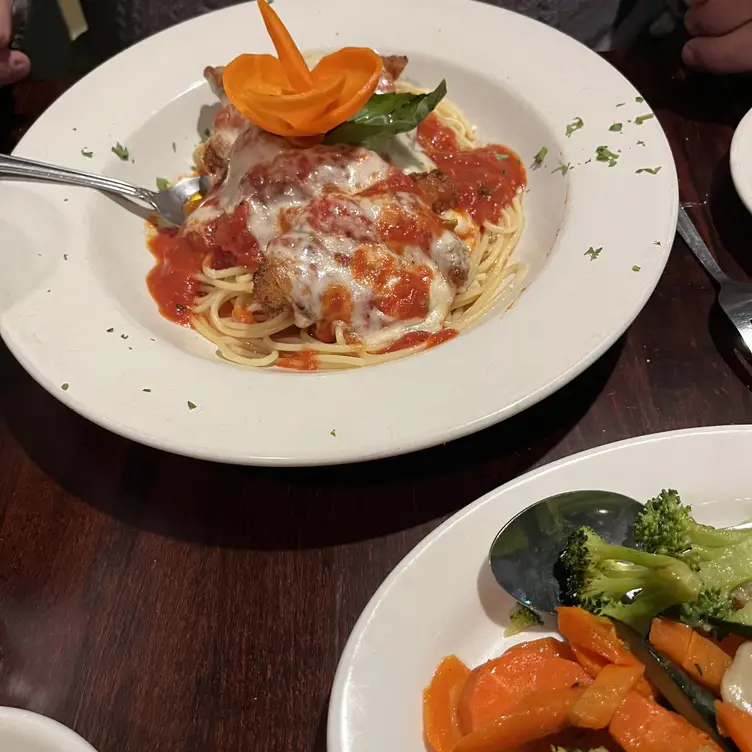 Luka's Italian Cuisine, Bogota, NJ