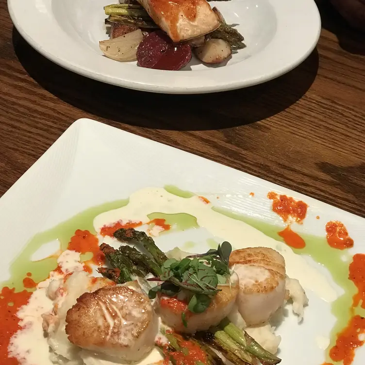 Side by Side Kitchen & Cocktails, Tuscaloosa, AL Side by Side Kitchen & Cocktails, Tuscaloosa, AL
