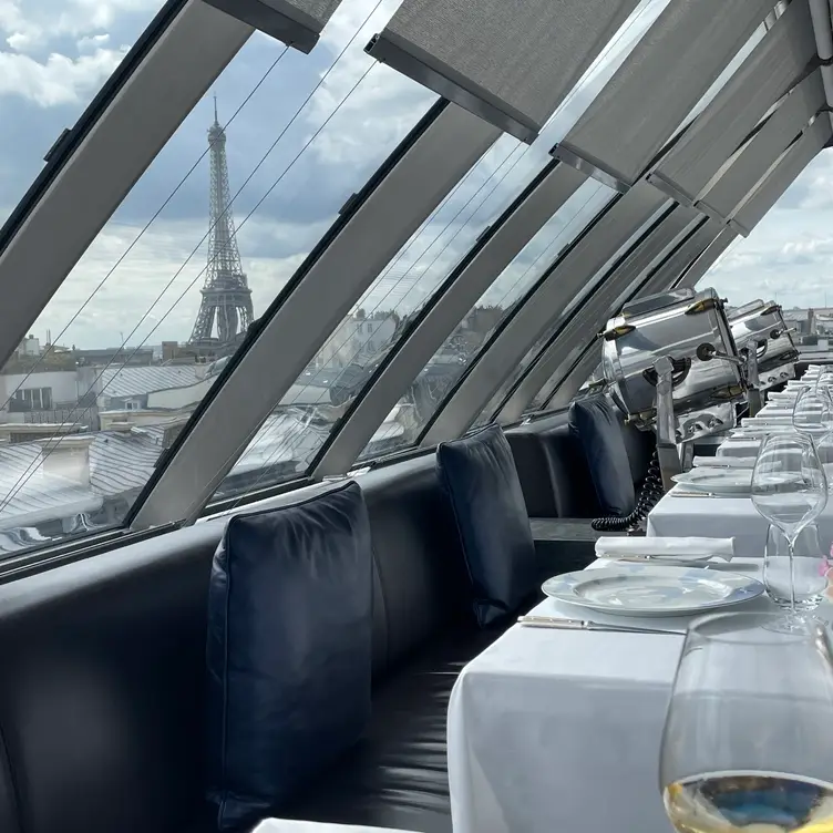 L'Oiseau Blanc, the Panoramic French Restaurant Atop The Peninsula Paris,  wins its first Michelin Star