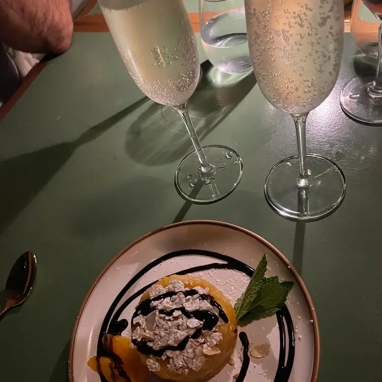 Cugine's, Stamford, CT Cugine's, Stamford, CT