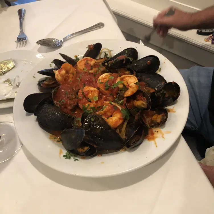 Restaurante Steve's Piccola Bussola of Hauppauge Hauppauge, , NY