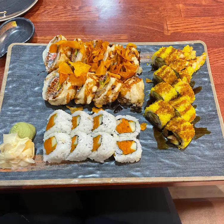 Wasabi Sushi & Lounge, Brookfield, WI