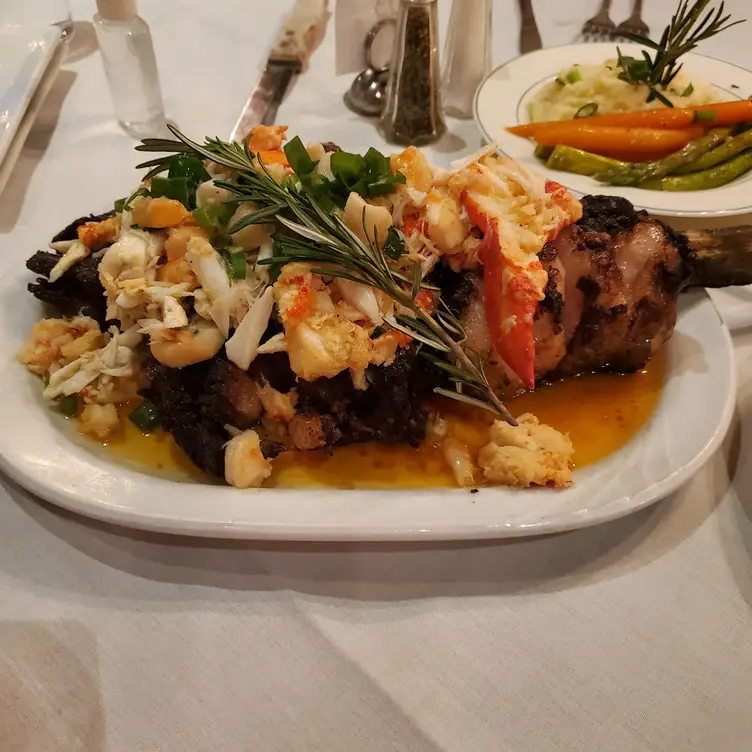 DiPaolo's Ristorante Italiano Restaurant Penns Grove, NJ Book on