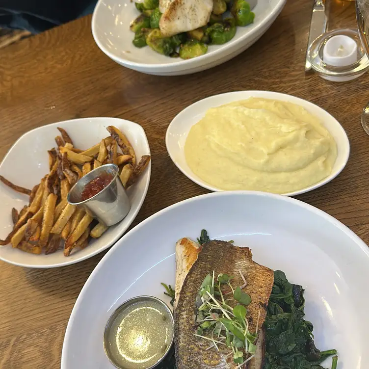 Fish Restaurant + Bar, Stamford, CT