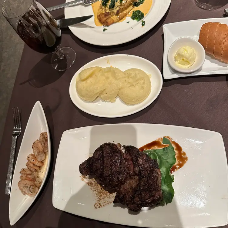 Mignon's Steaks & Seafood, Biloxi, MS