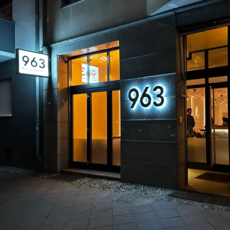 963, Berlin, BE