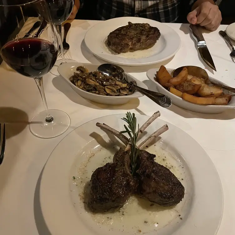 Mark's Prime Steakhouse and Seafood - Gainesville, Gainesville, FL
