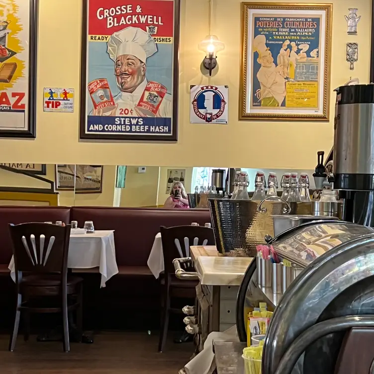 French Crust Cafe & Bistro, Cincinnati, OH
