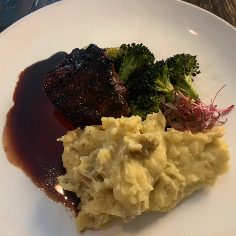 The Hutch on Avondale Restaurant Nichols Hills, OK Book on OpenTable