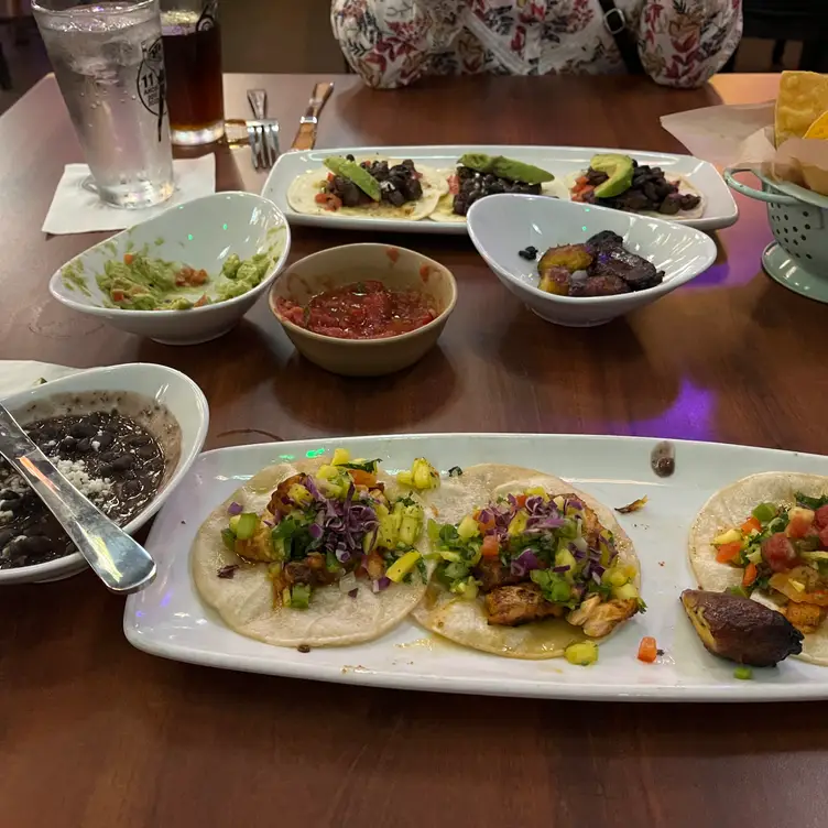 Restaurant Gonza Tacos y Tequila North Raleigh Raleigh, , NC