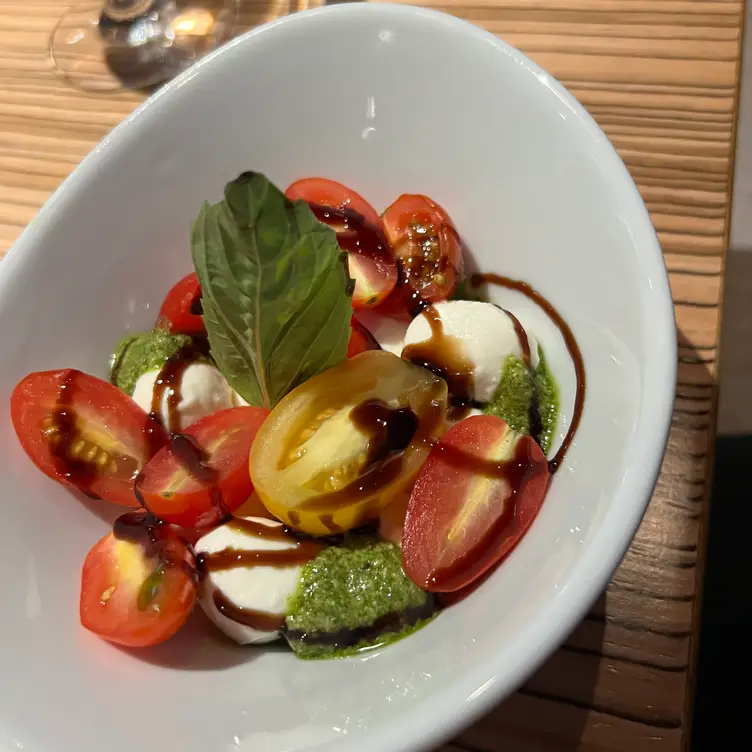 Chopps Italian Steakhouse & Bar at Boston Marriott Burlington