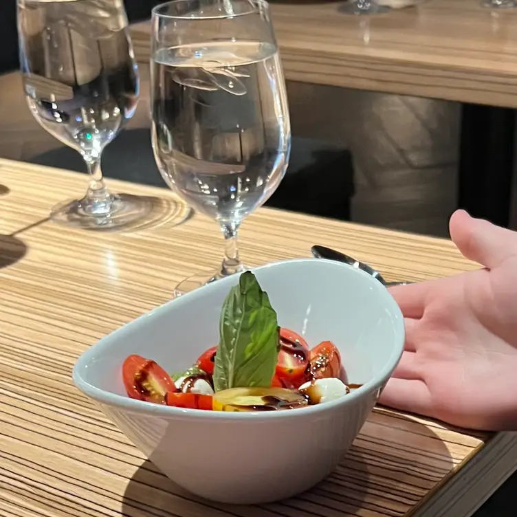 Chopps Italian Steakhouse & Bar at Boston Marriott Burlington