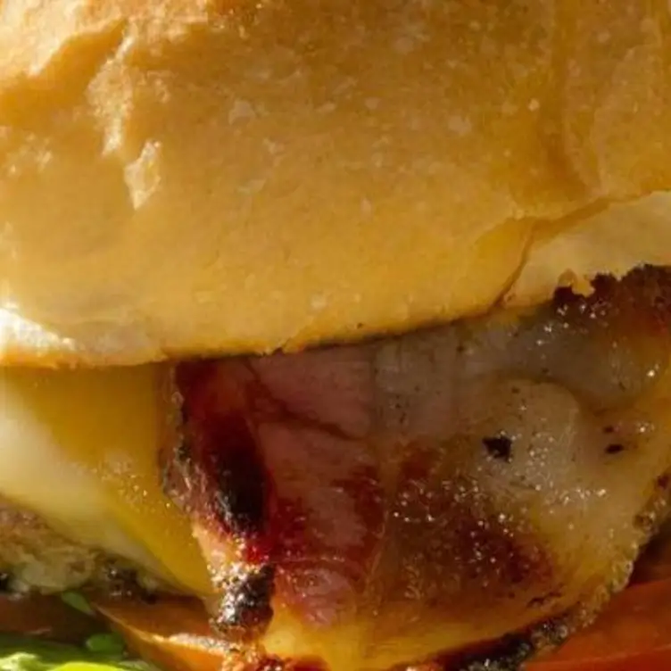 Marpione Burger & Bar, Genoa, LI