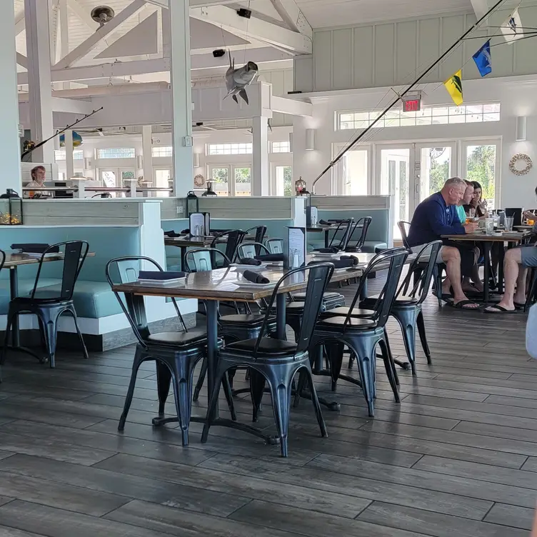 Catches Waterfront Grille，FLPort Richey