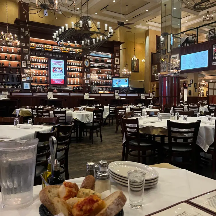 Carmine's Italian Restaurant - Las Vegas - It's that time