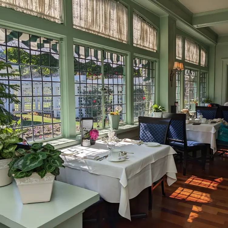 The Butchart Gardens - The Dining Room, Brentwood Bay, BC