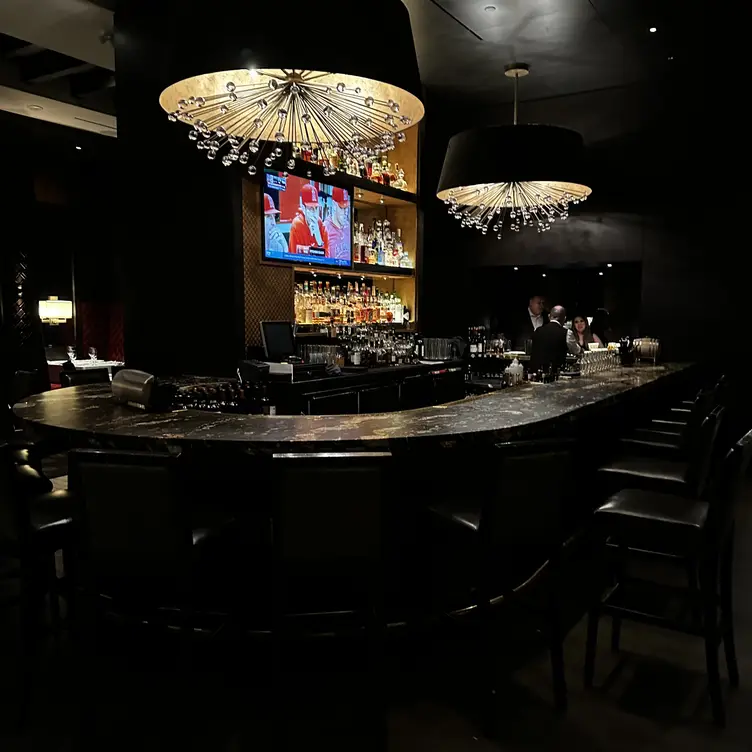 Hy's Steakhouse - Calgary, Calgary, AB Hy's Steakhouse - Calgary, Calgary, AB