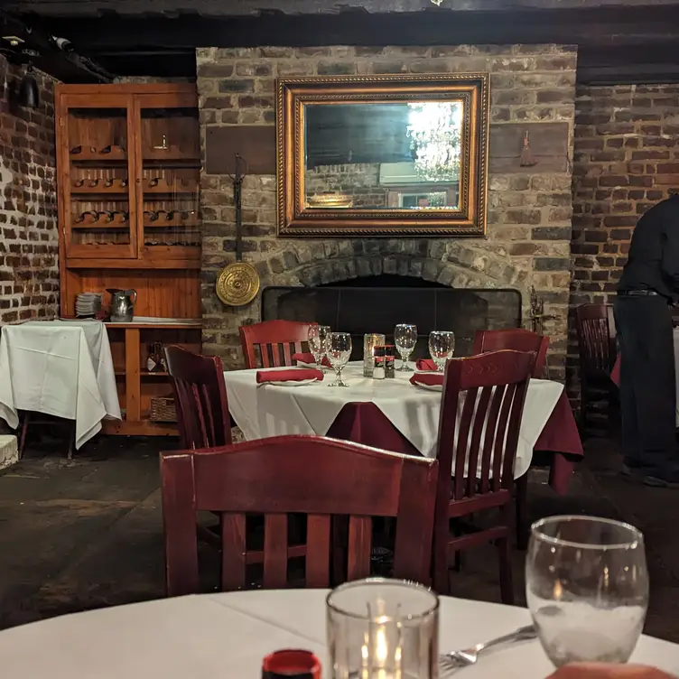 17Hundred90 Inn and Restaurant, Savannah, GA