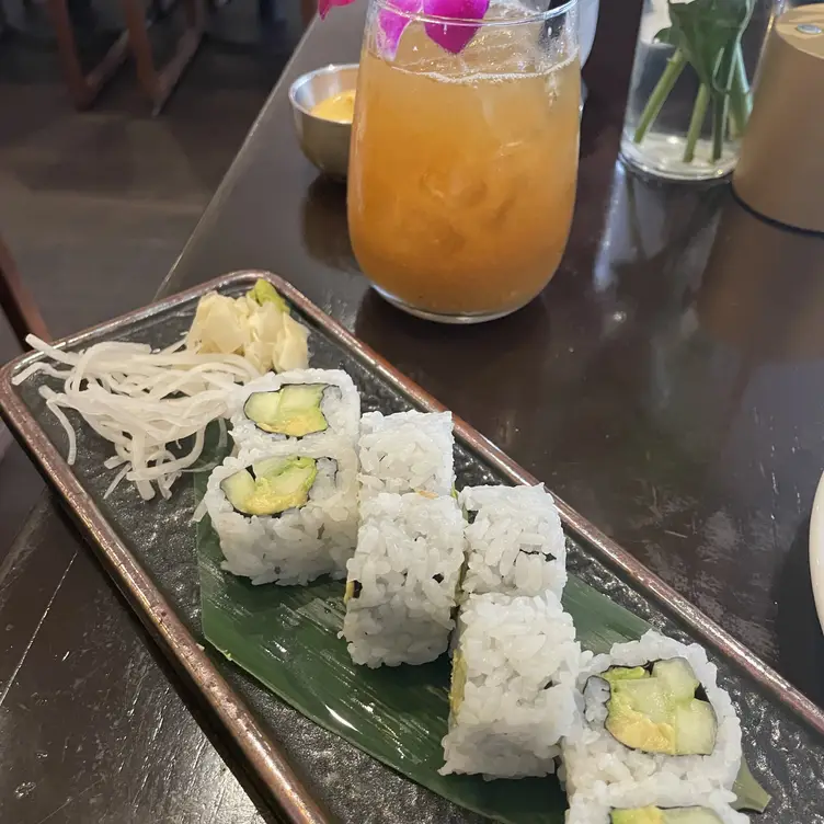 26 Sushi & Tapas, Surfside, FL
