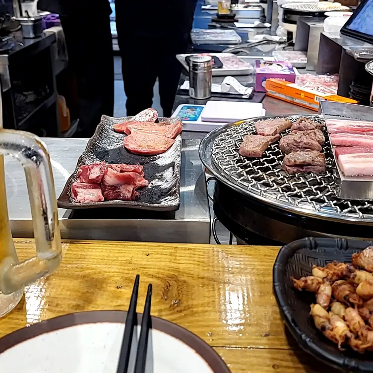 米炭火燒肉小酒館 土城裕民店，Taipei City