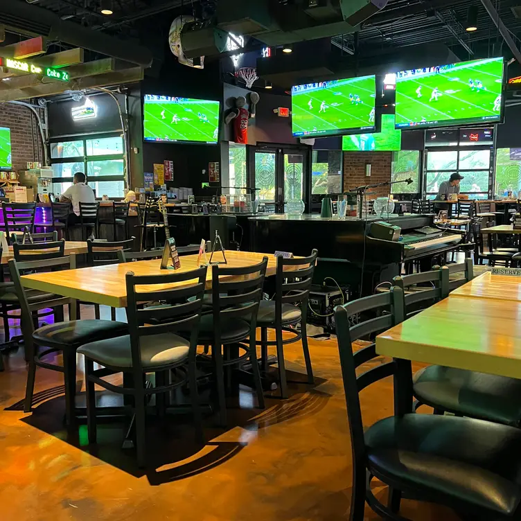 Duelies Sports Bar and Grill Restaurant Phoenix, AZ OpenTable
