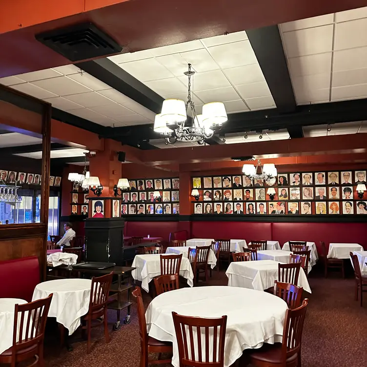 Sardi's, New York, NY Sardi's, New York, NY