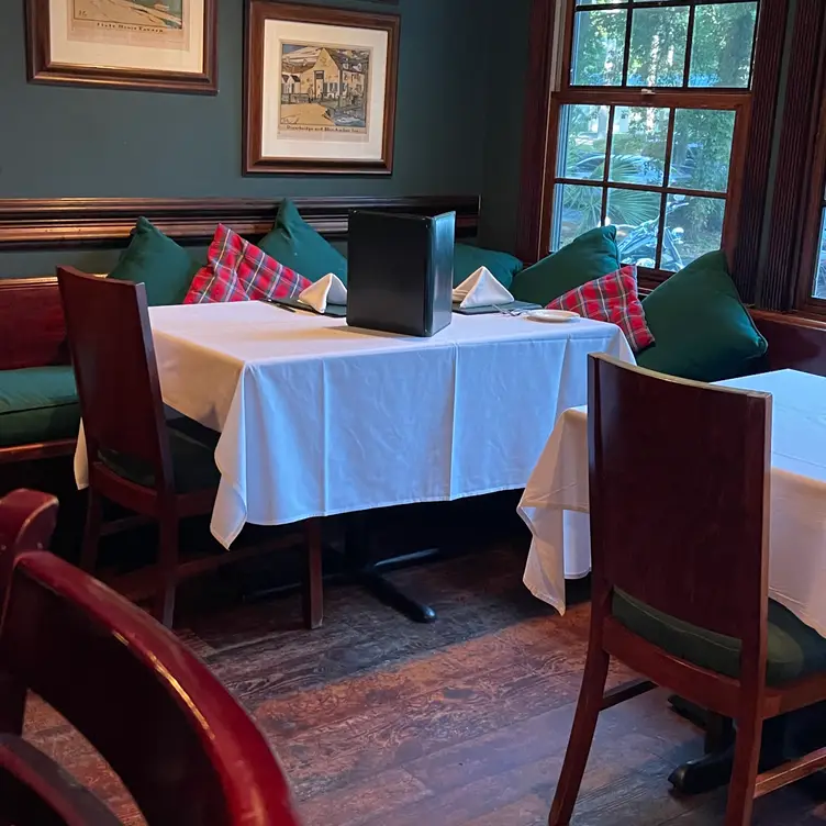 Crane's Tavern Steakhouse & Seafood SC Hilton Head Island