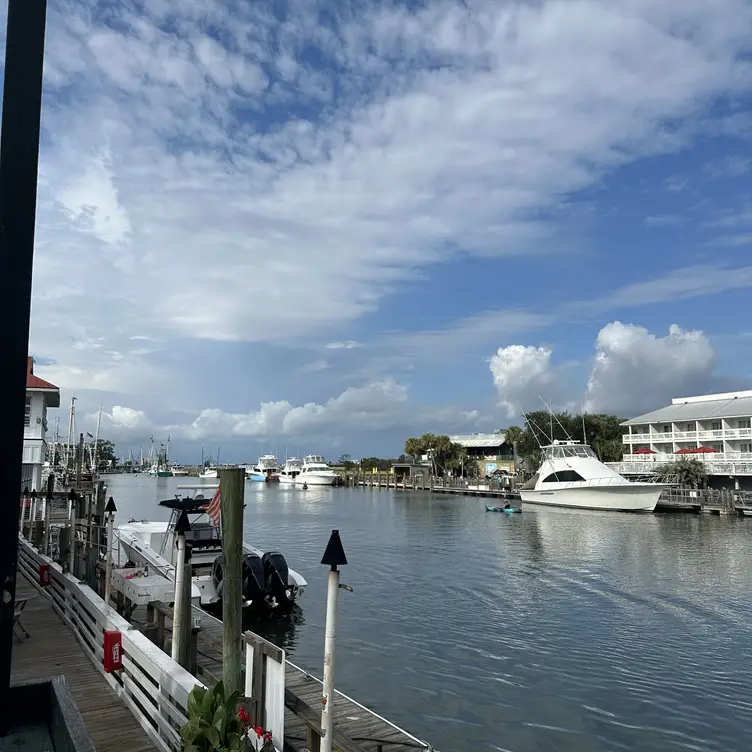Tavern & Table, Mount Pleasant, SC Tavern & Table, Mount Pleasant, SC