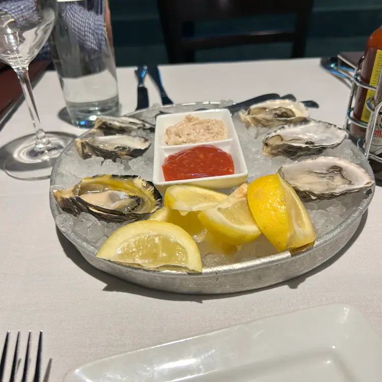 Von's Steakhouse & Oyster Bar Restaurant Edmonton, , AB OpenTable