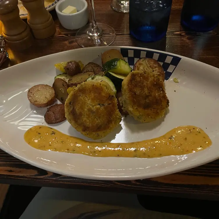 Duke's Seafood - Bellevue, Bellevue, WA Duke's Seafood - Bellevue, Bellevue, WA