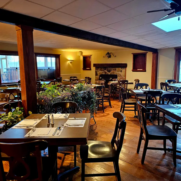 Carriage House Restaurant, East Greenville, PA