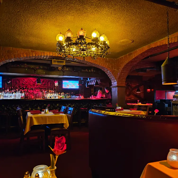 La Cave Steakhouse, Costa Mesa, CA