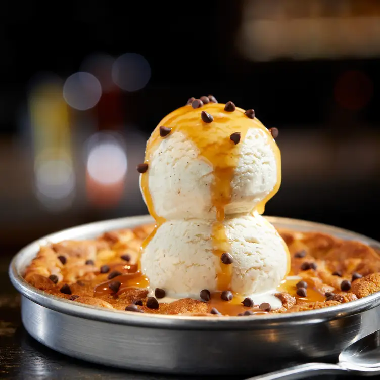 Salted Caramel Pizookie - BJ's Restaurant & Brewhouse - Pembroke Pines FL  Pembroke Pines